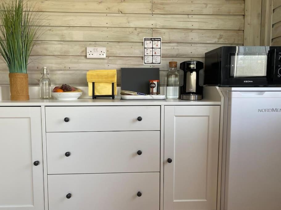 Adorable Cabin In The Countryside Port Laoise Exterior foto